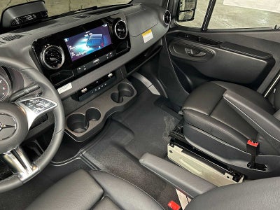 2026 Mercedes-Benz Sprinter 2500 Standard Roof I4 Diesel HO 144 AWD
