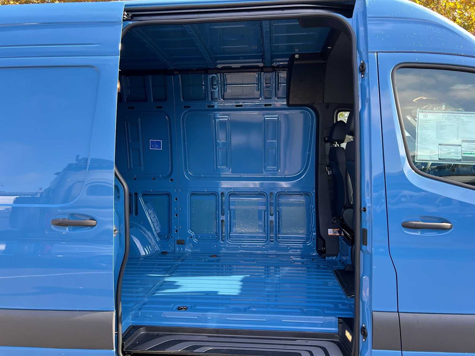 2027 Mercedes-Benz Sprinter Cargo 2500 Standard Roof I4 Diesel HO 144 AWD