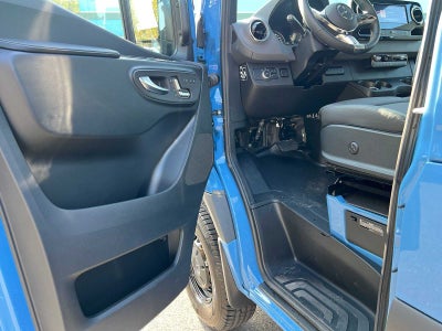 2027 Mercedes-Benz Sprinter Cargo 2500 Standard Roof I4 Diesel HO 144 AWD