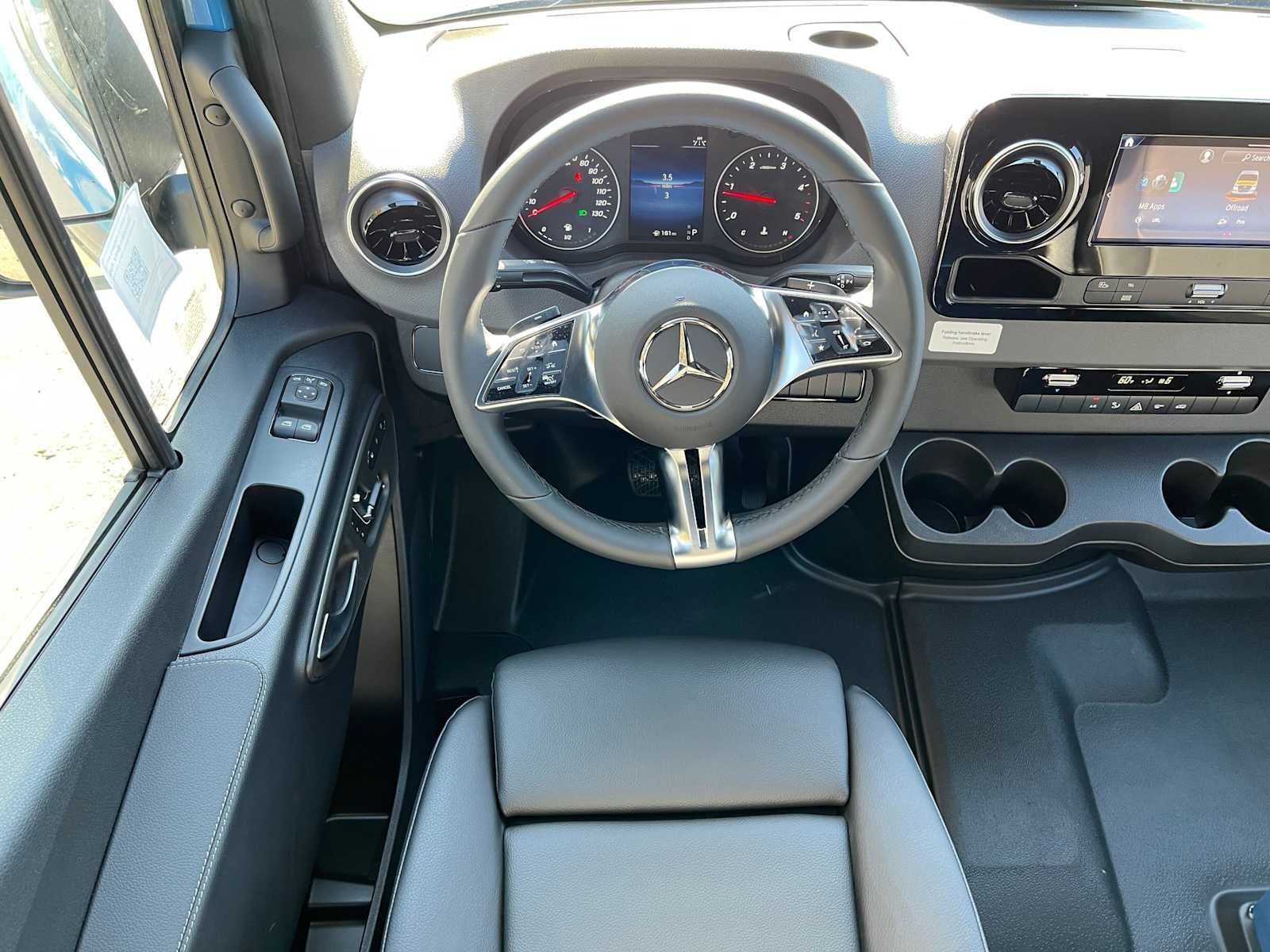 2027 Mercedes-Benz Sprinter Cargo 2500 Standard Roof I4 Diesel HO 144 AWD