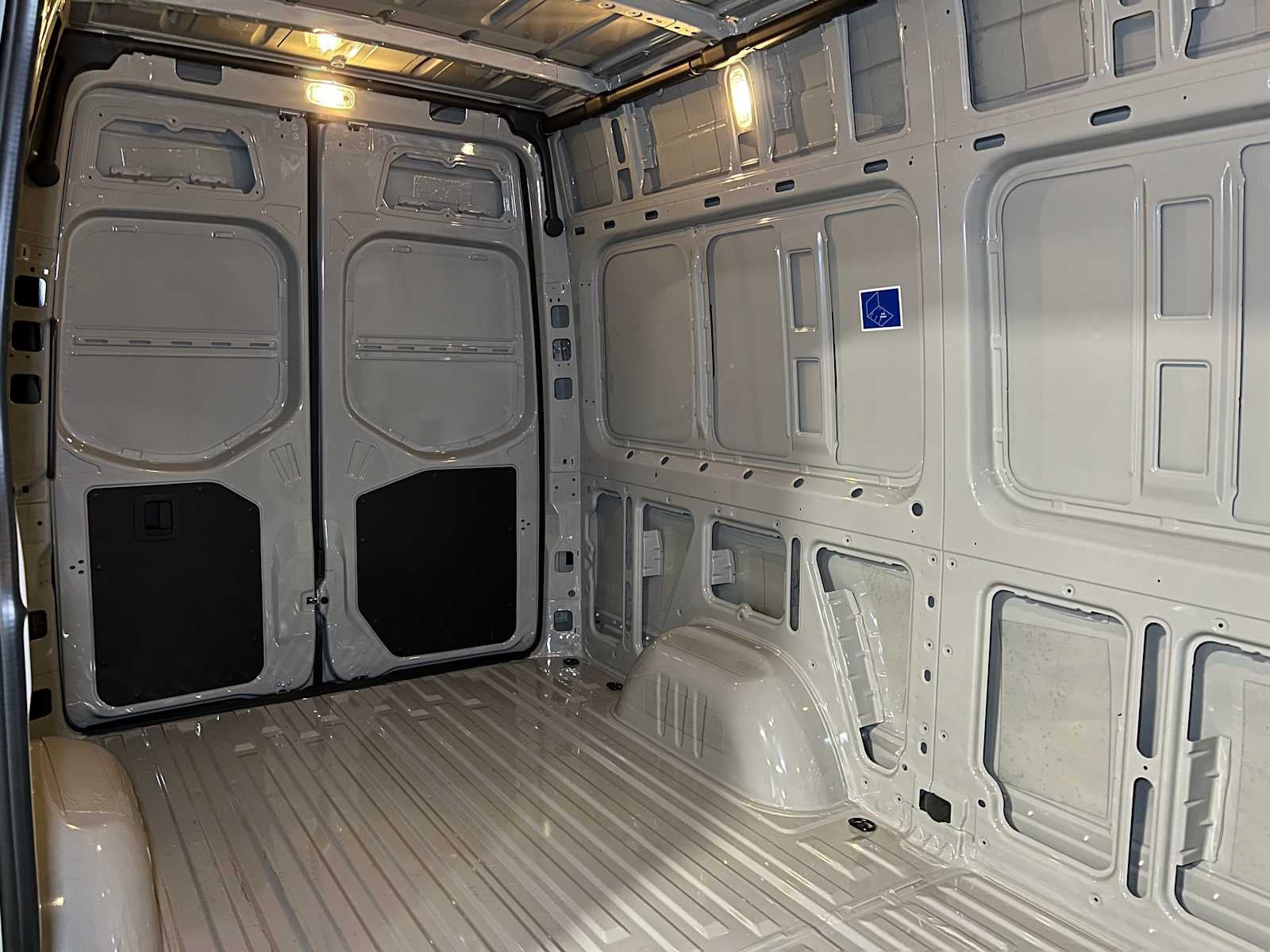 2026 Mercedes-Benz Sprinter 2500 Standard Roof I4 Diesel HO 144" AWD