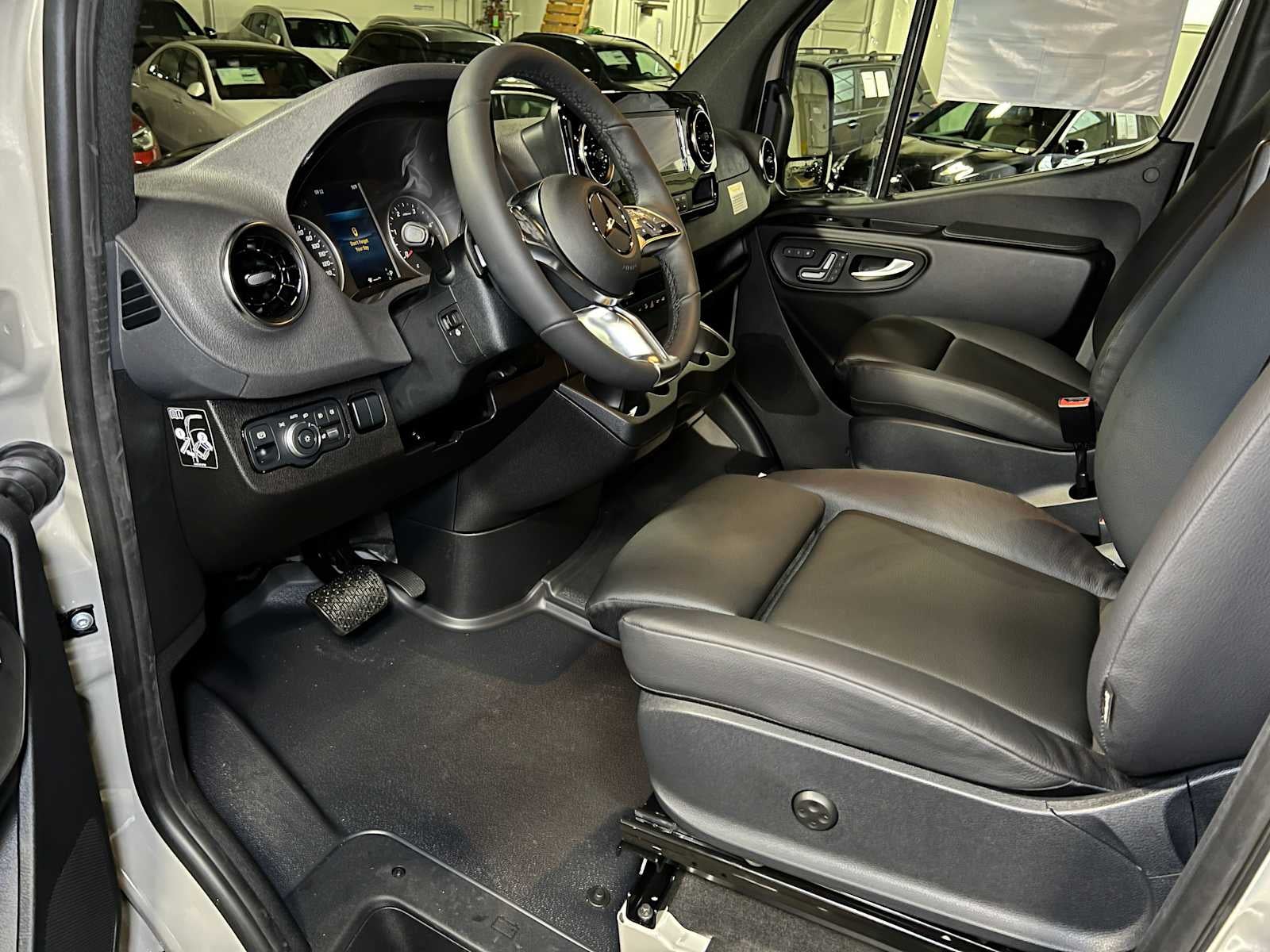 2026 Mercedes-Benz Sprinter 2500 Standard Roof I4 Diesel HO 144" AWD