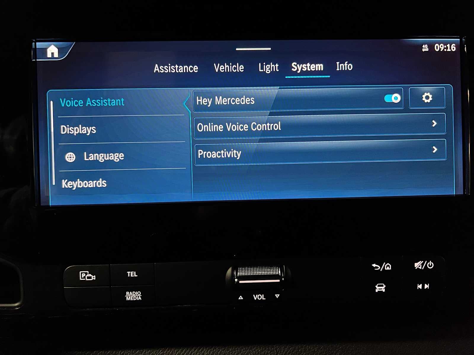 2026 Mercedes-Benz Sprinter 2500 Standard Roof I4 Diesel HO 144" AWD