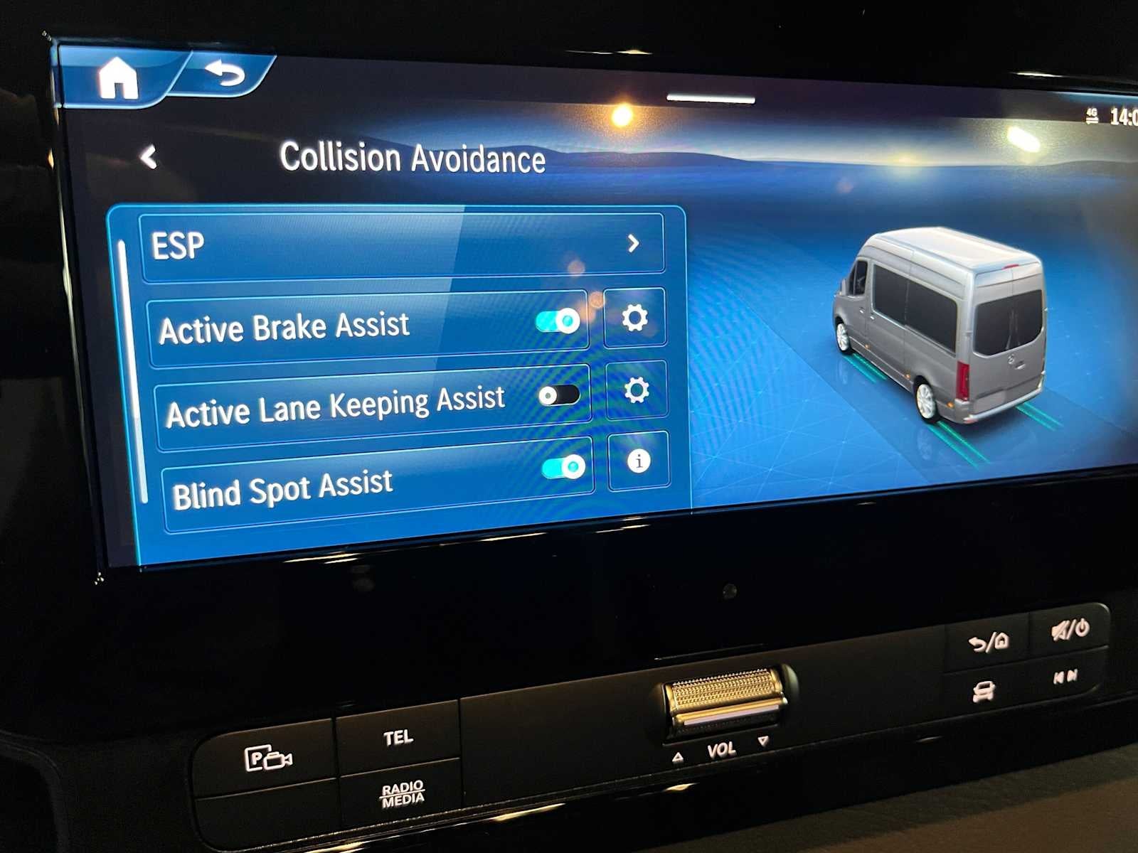 2027 Mercedes-Benz Sprinter Cargo 2500 Standard Roof I4 Diesel HO 144 AWD