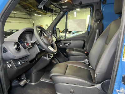 2027 Mercedes-Benz Sprinter Cargo 2500 Standard Roof I4 Diesel HO 144 AWD