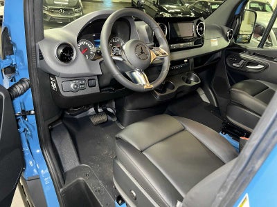 2027 Mercedes-Benz Sprinter Cargo 2500 Standard Roof I4 Diesel HO 144 AWD