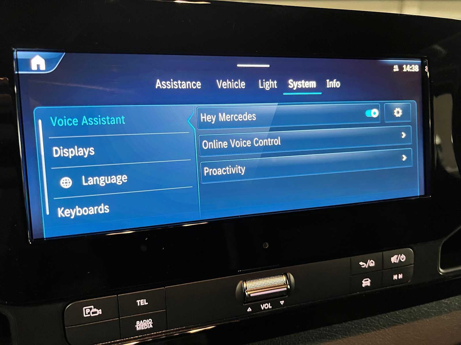 2027 Mercedes-Benz Sprinter Cargo 2500 Standard Roof I4 Diesel HO 144 AWD