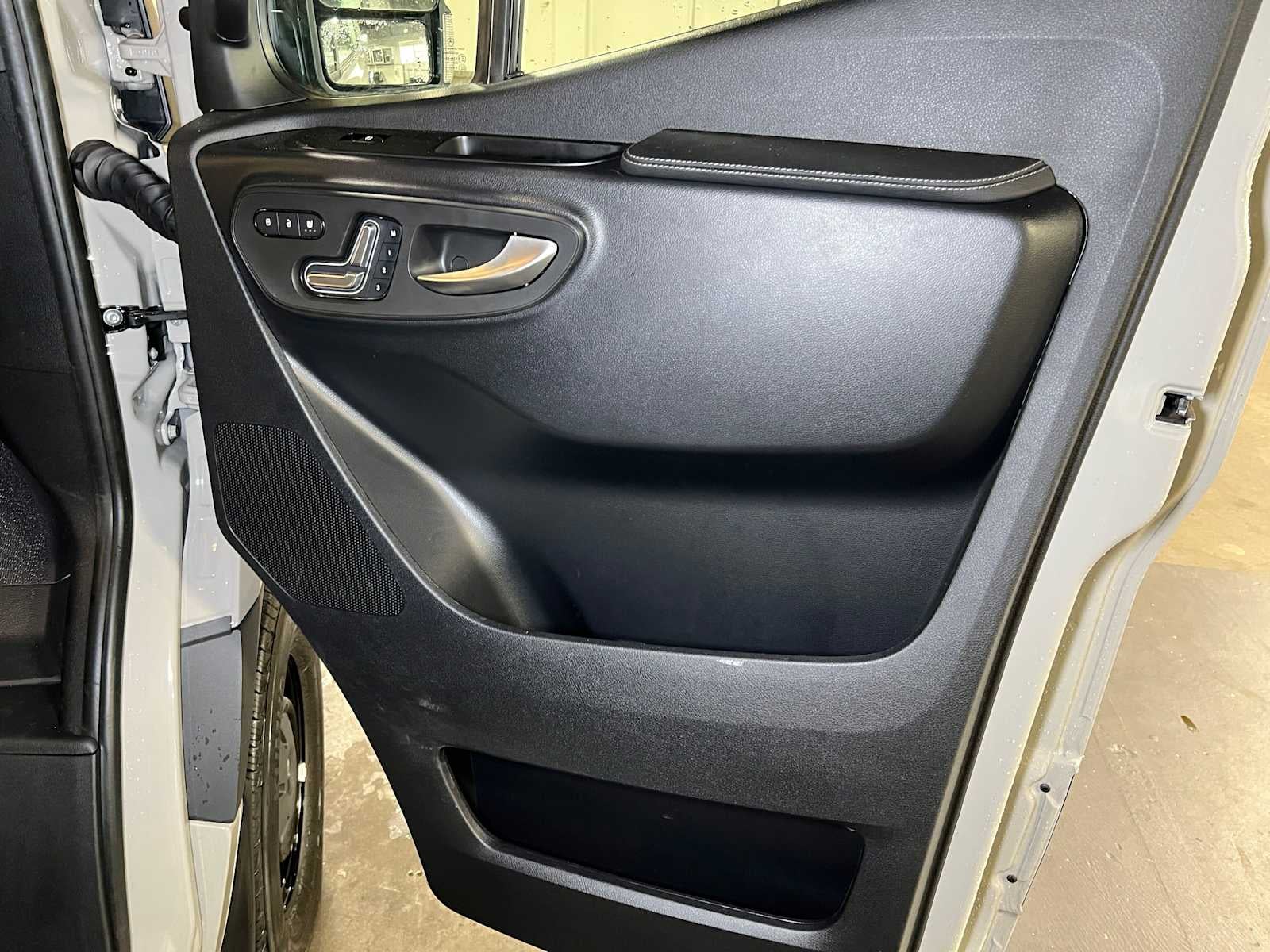 2026 Mercedes-Benz Sprinter 2500 Standard Roof I4 Diesel HO 144 AWD