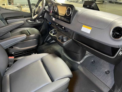 2026 Mercedes-Benz Sprinter 2500 Standard Roof I4 Diesel HO 144 AWD