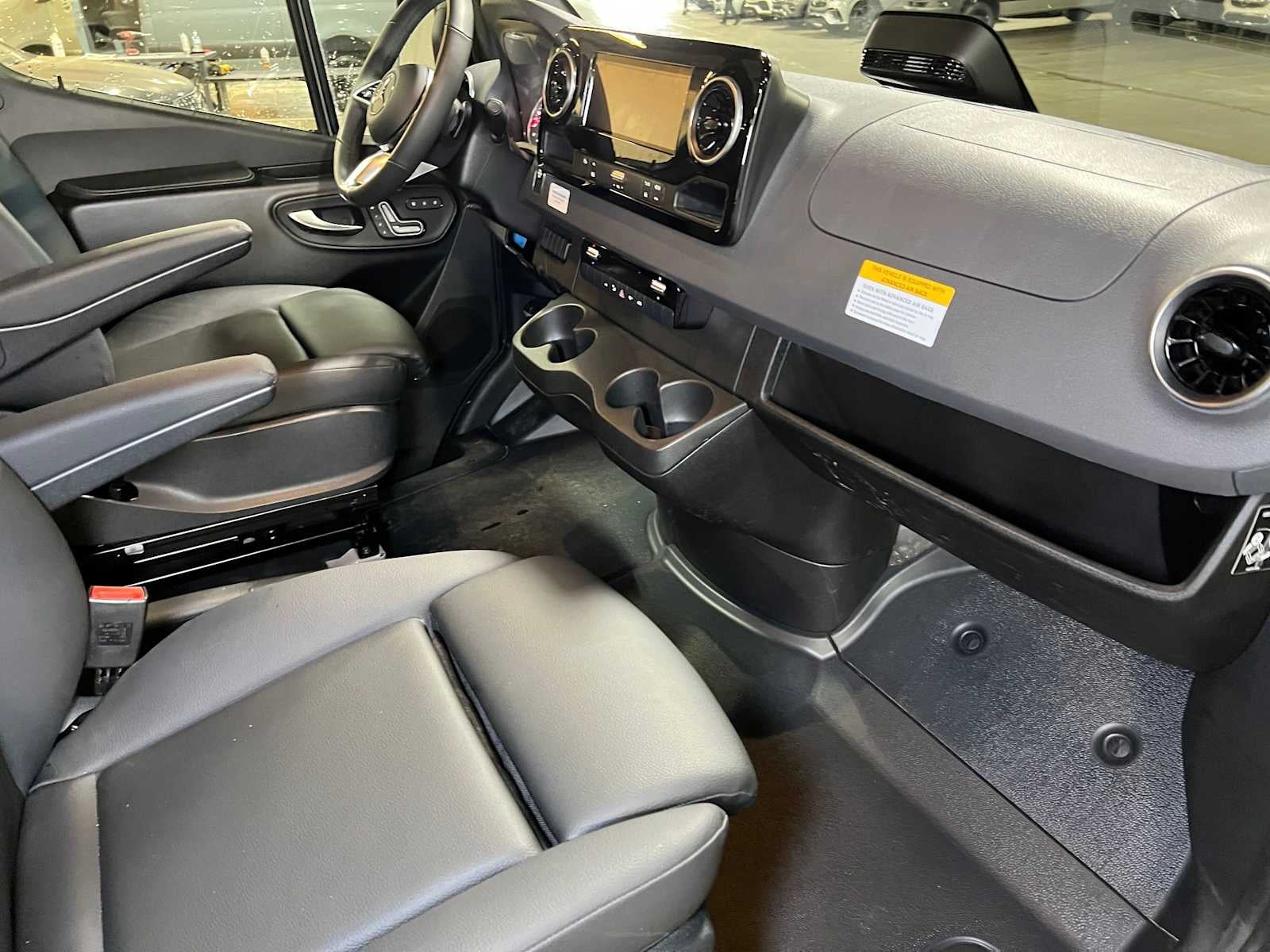 2026 Mercedes-Benz Sprinter 2500 Standard Roof I4 Diesel HO 144 AWD