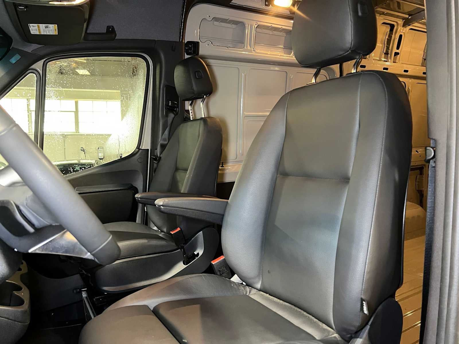 2026 Mercedes-Benz Sprinter 2500 Standard Roof I4 Diesel HO 144 AWD