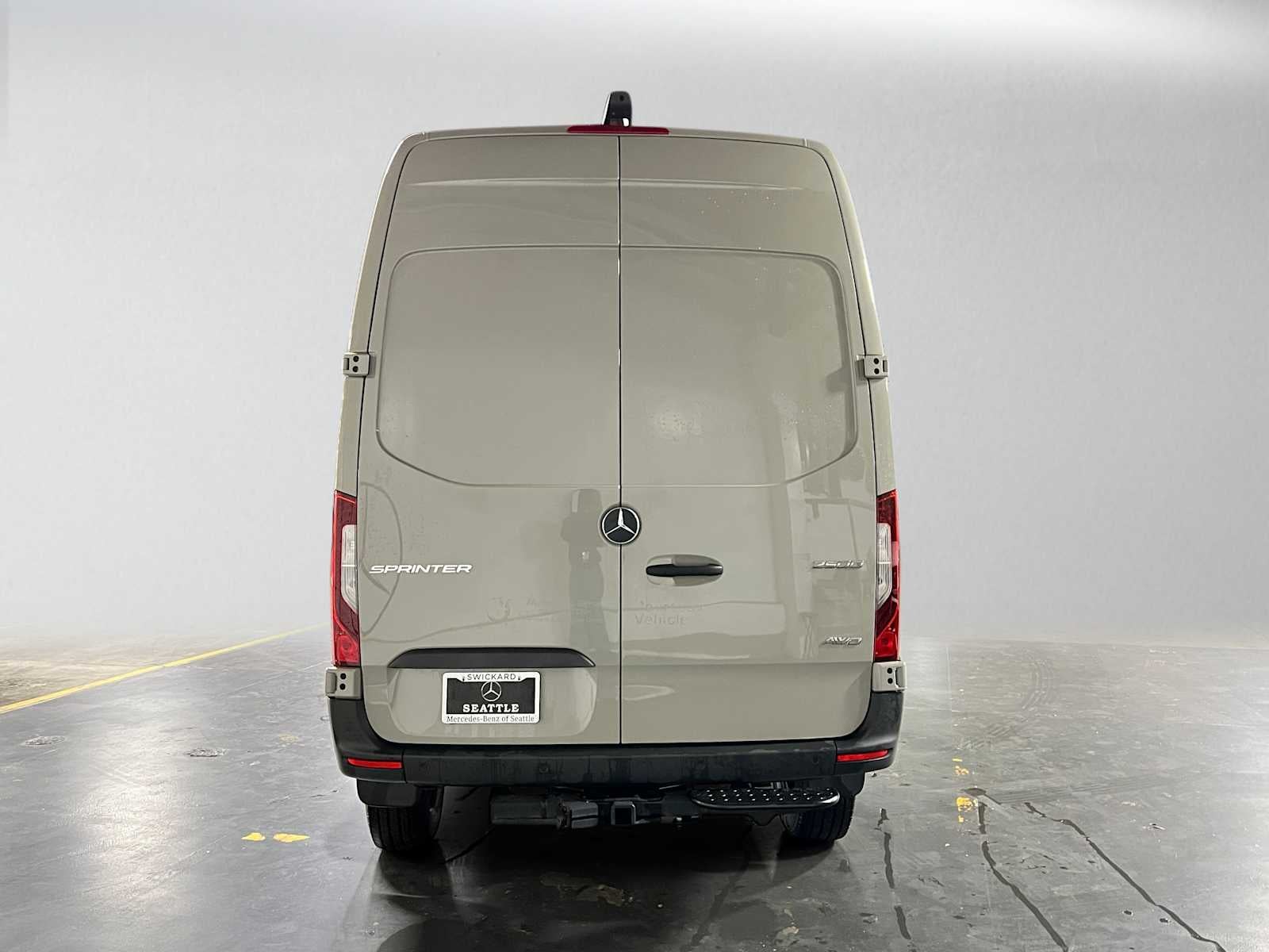 2026 Mercedes-Benz Sprinter 2500 Standard Roof I4 Diesel HO 144 AWD