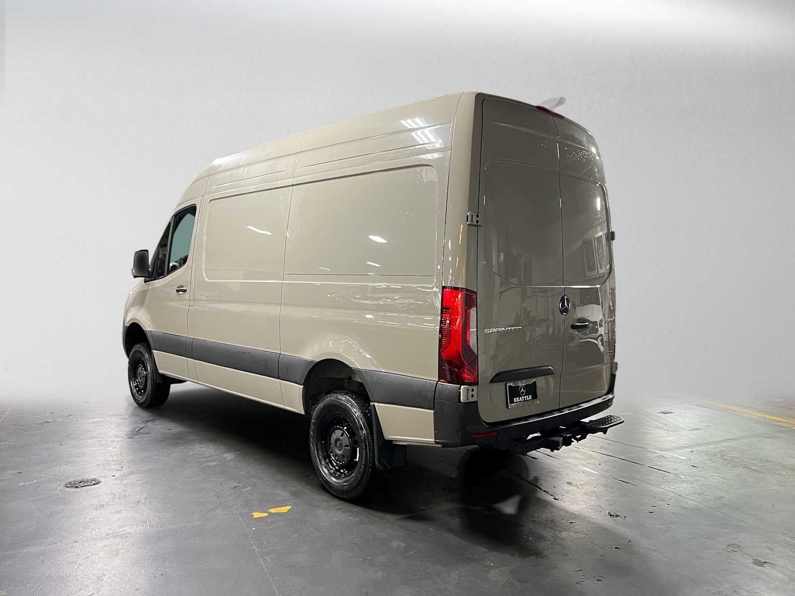 2026 Mercedes-Benz Sprinter 2500 Standard Roof I4 Diesel HO 144 AWD