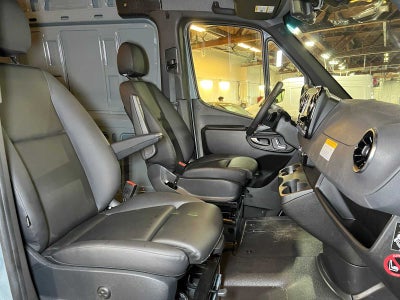 2026 Mercedes-Benz Sprinter 2500 Standard Roof I4 Diesel HO 144 AWD