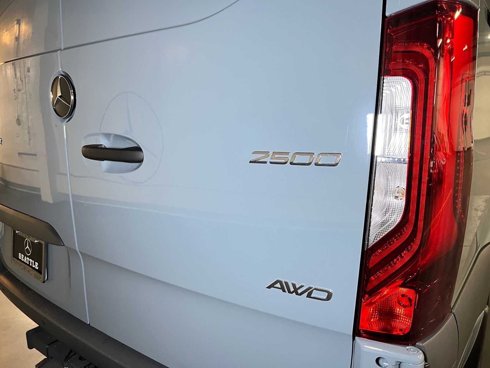2026 Mercedes-Benz Sprinter 2500 Standard Roof I4 Diesel HO 144 AWD