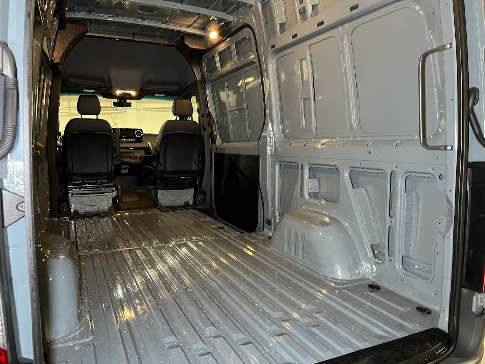 2026 Mercedes-Benz Sprinter 2500 Standard Roof I4 Diesel HO 144 AWD
