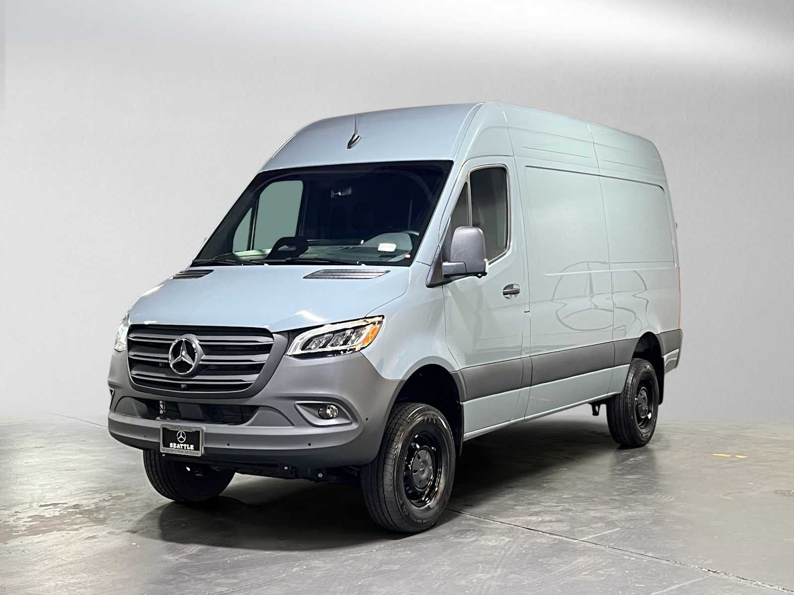 2026 Mercedes-Benz Sprinter 2500 Standard Roof I4 Diesel HO 144 AWD