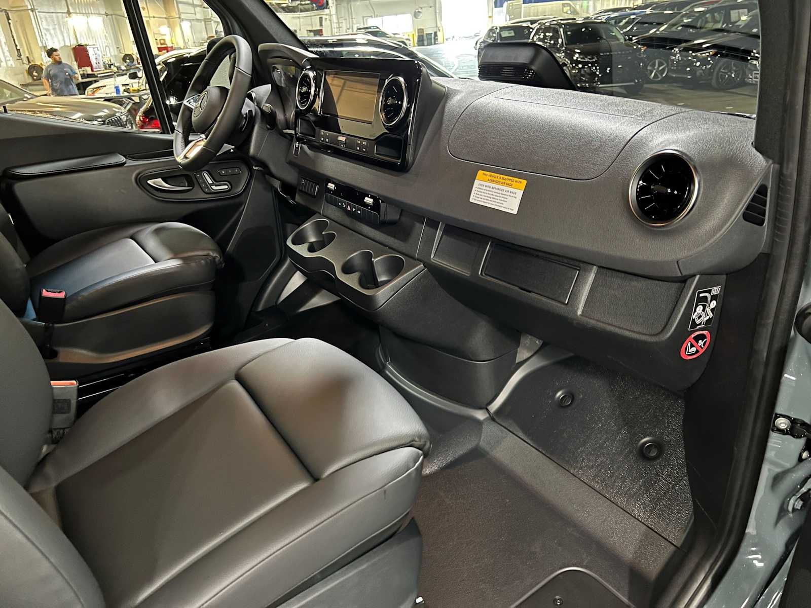 2026 Mercedes-Benz Sprinter 2500 Standard Roof I4 Diesel HO 144 AWD