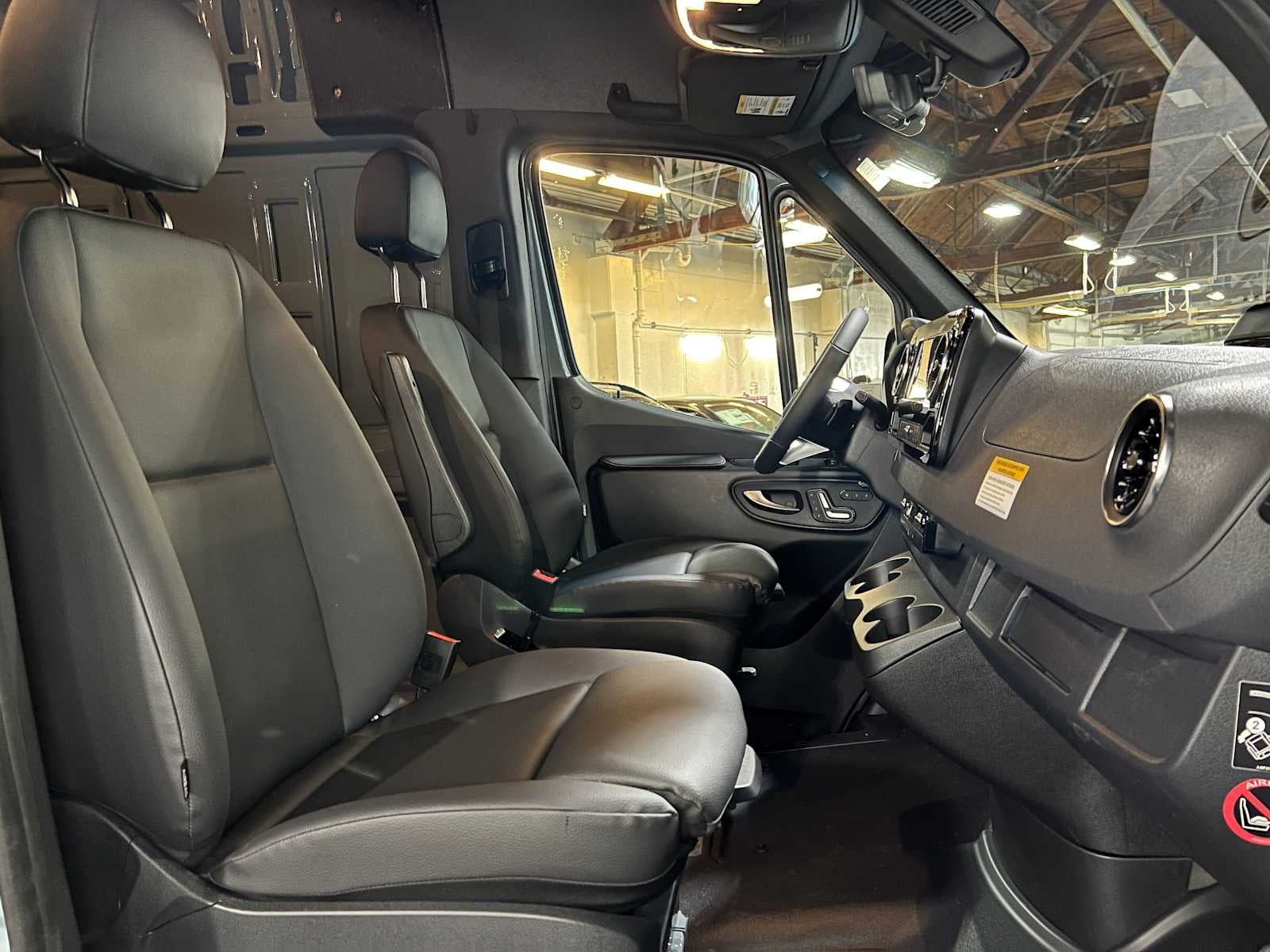 2026 Mercedes-Benz Sprinter 2500 Standard Roof I4 Diesel HO 144 AWD