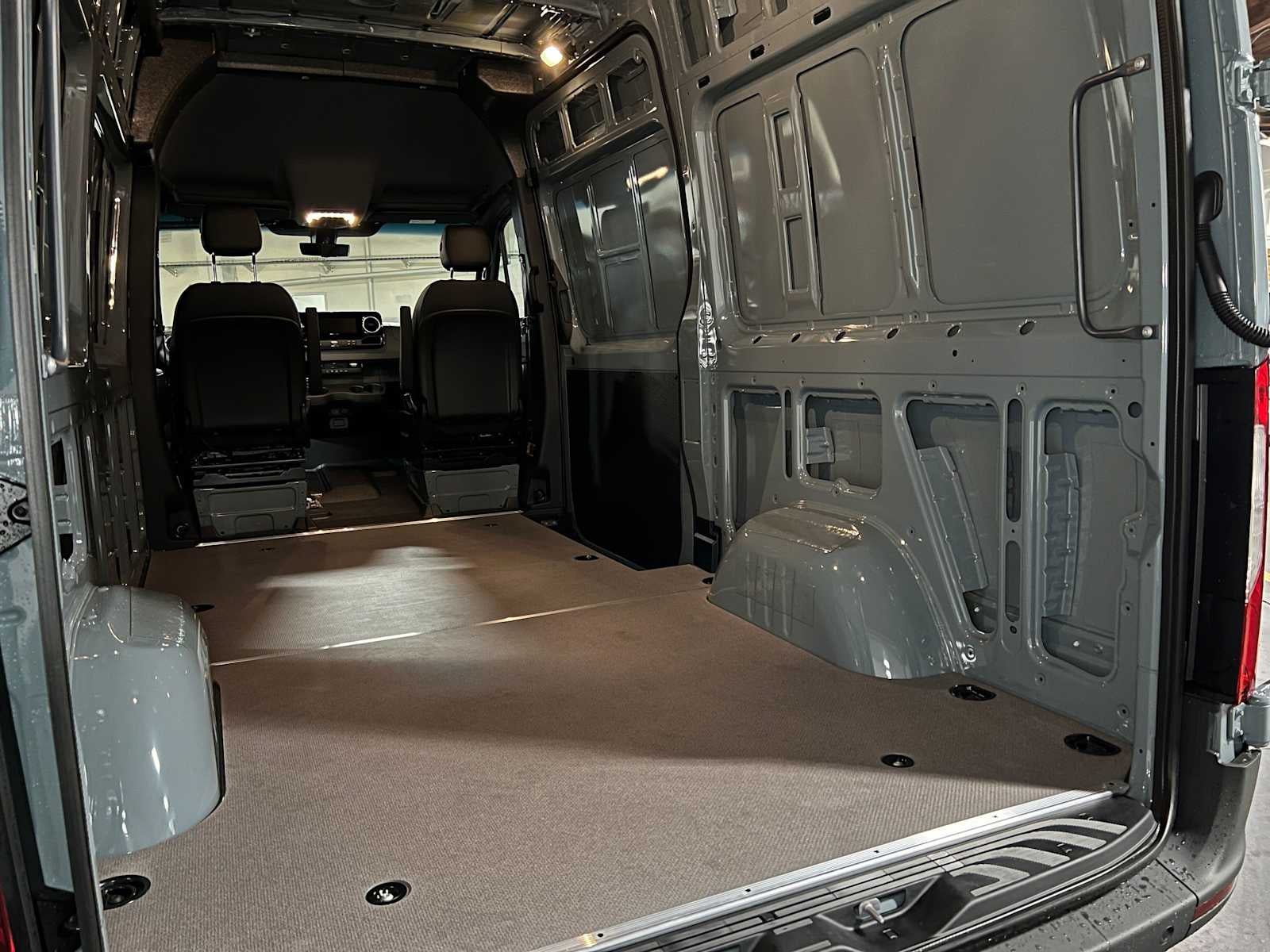 2026 Mercedes-Benz Sprinter 2500 Standard Roof I4 Diesel HO 144 AWD
