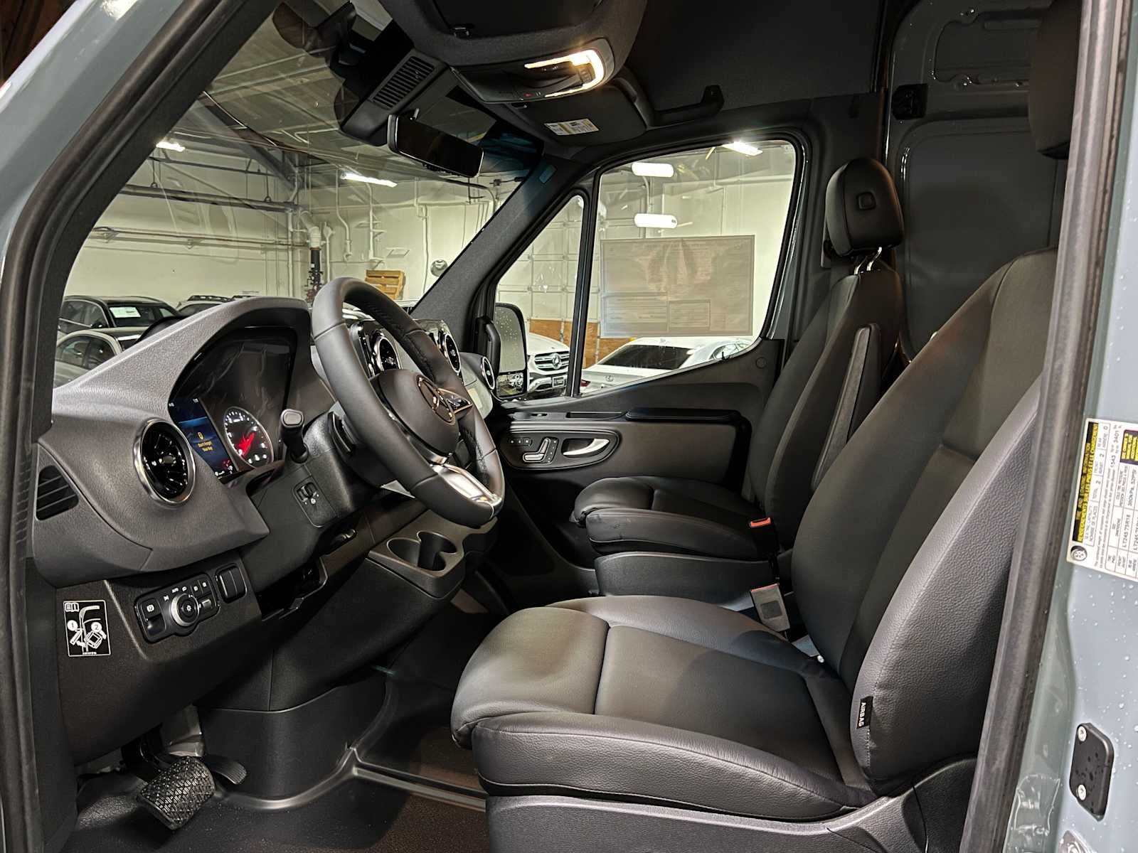 2026 Mercedes-Benz Sprinter 2500 Standard Roof I4 Diesel HO 144 AWD
