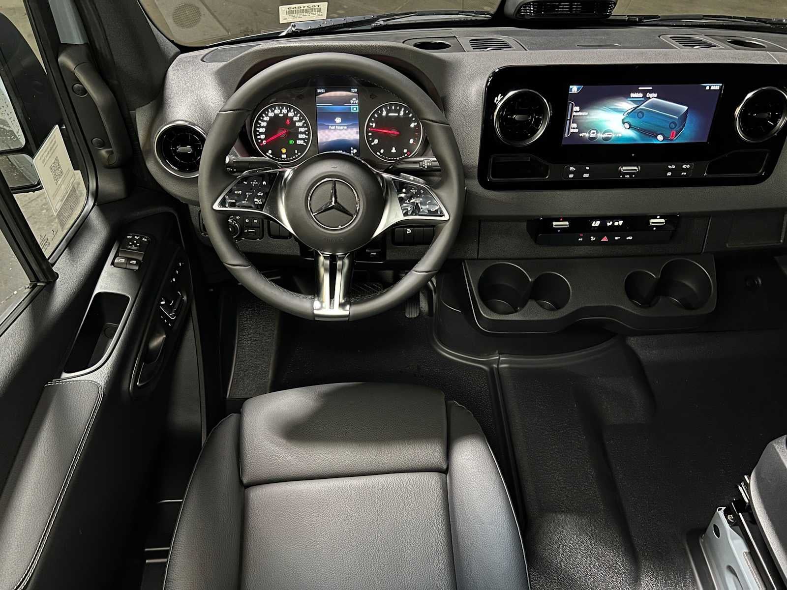 2026 Mercedes-Benz Sprinter 2500 Standard Roof I4 Diesel HO 144 AWD
