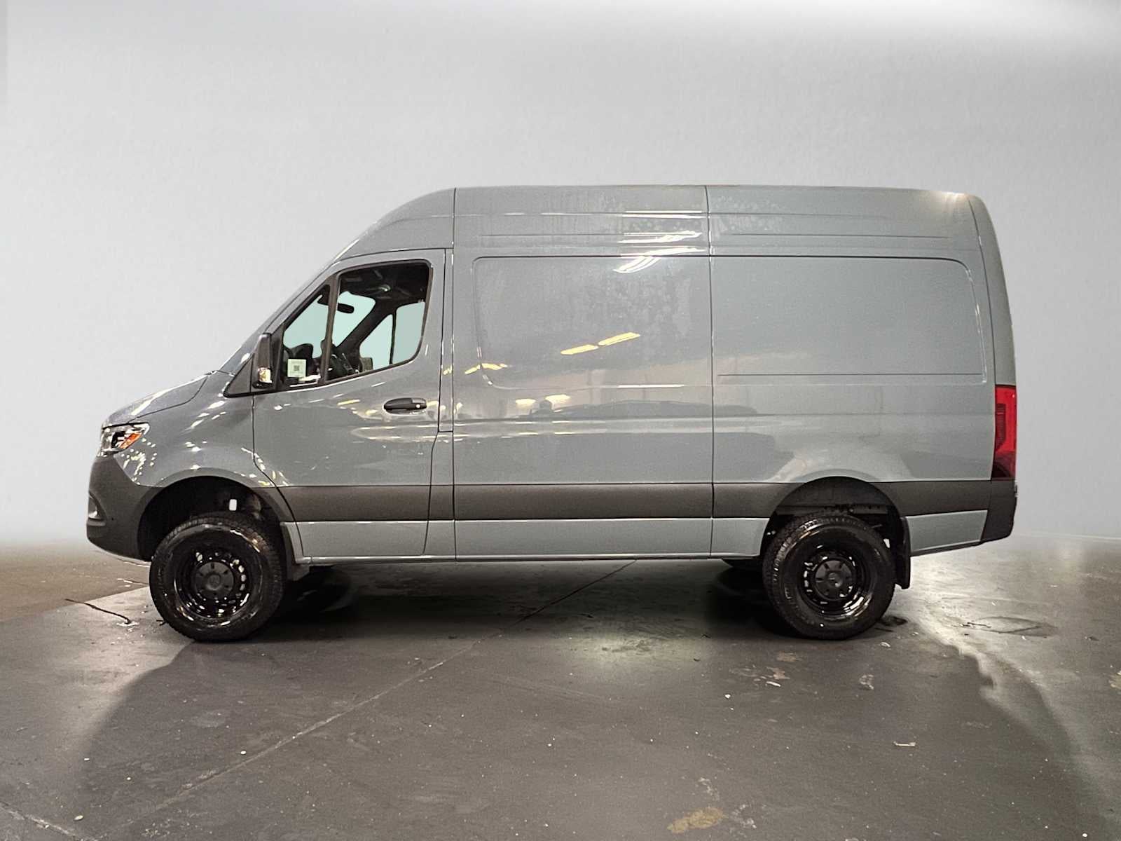 2026 Mercedes-Benz Sprinter 2500 Standard Roof I4 Diesel HO 144 AWD