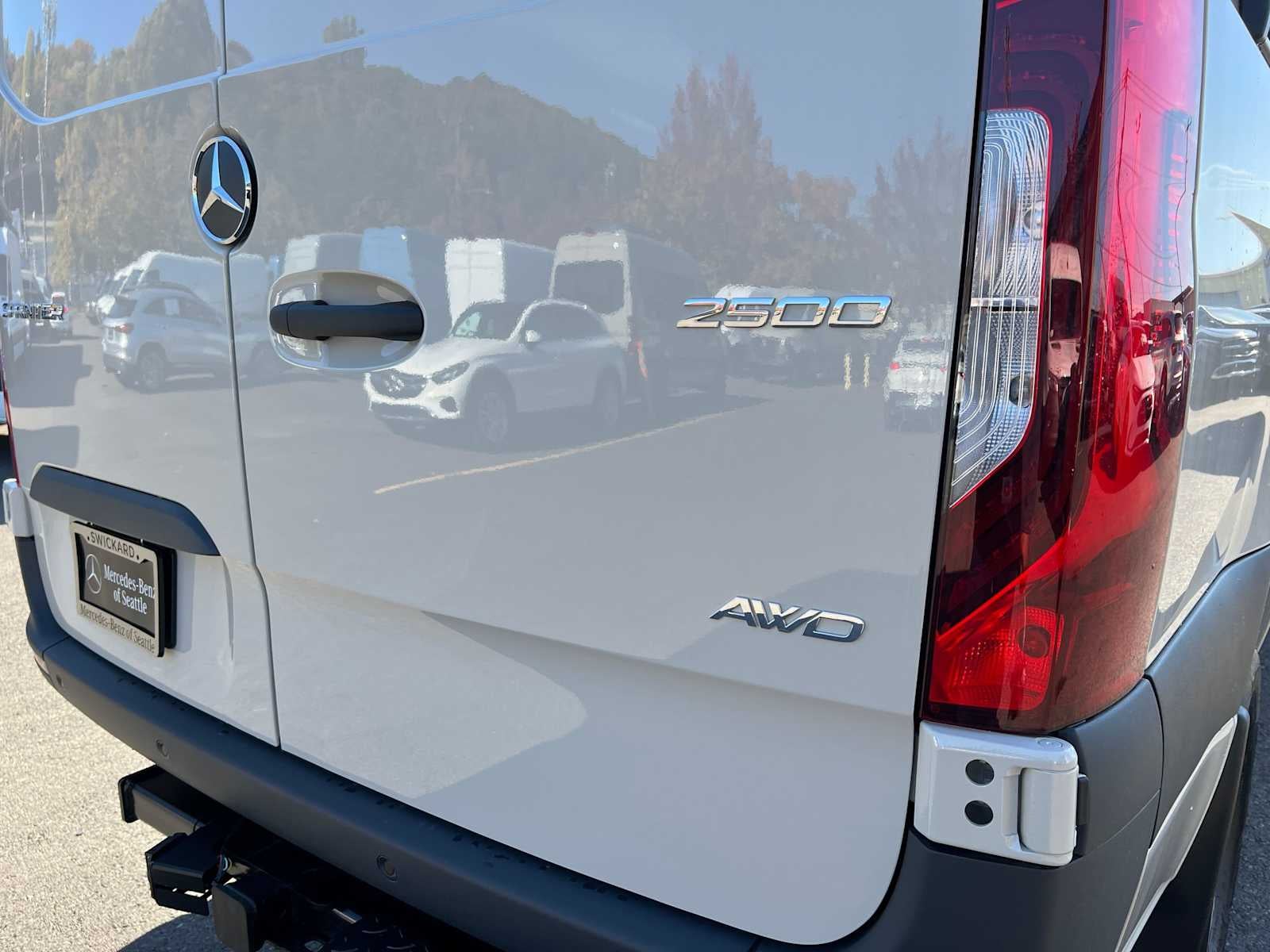 2027 Mercedes-Benz Sprinter Cargo 2500 Standard Roof I4 Diesel HO 144 AWD