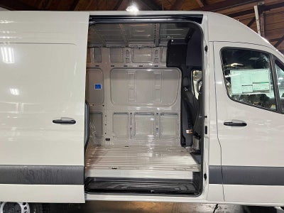 2027 Mercedes-Benz Sprinter Cargo 2500 Standard Roof I4 Diesel HO 144 AWD