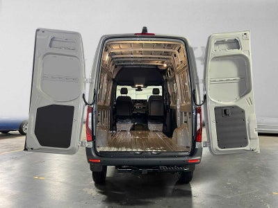 2027 Mercedes-Benz Sprinter Cargo 2500 Standard Roof I4 Diesel HO 144 AWD