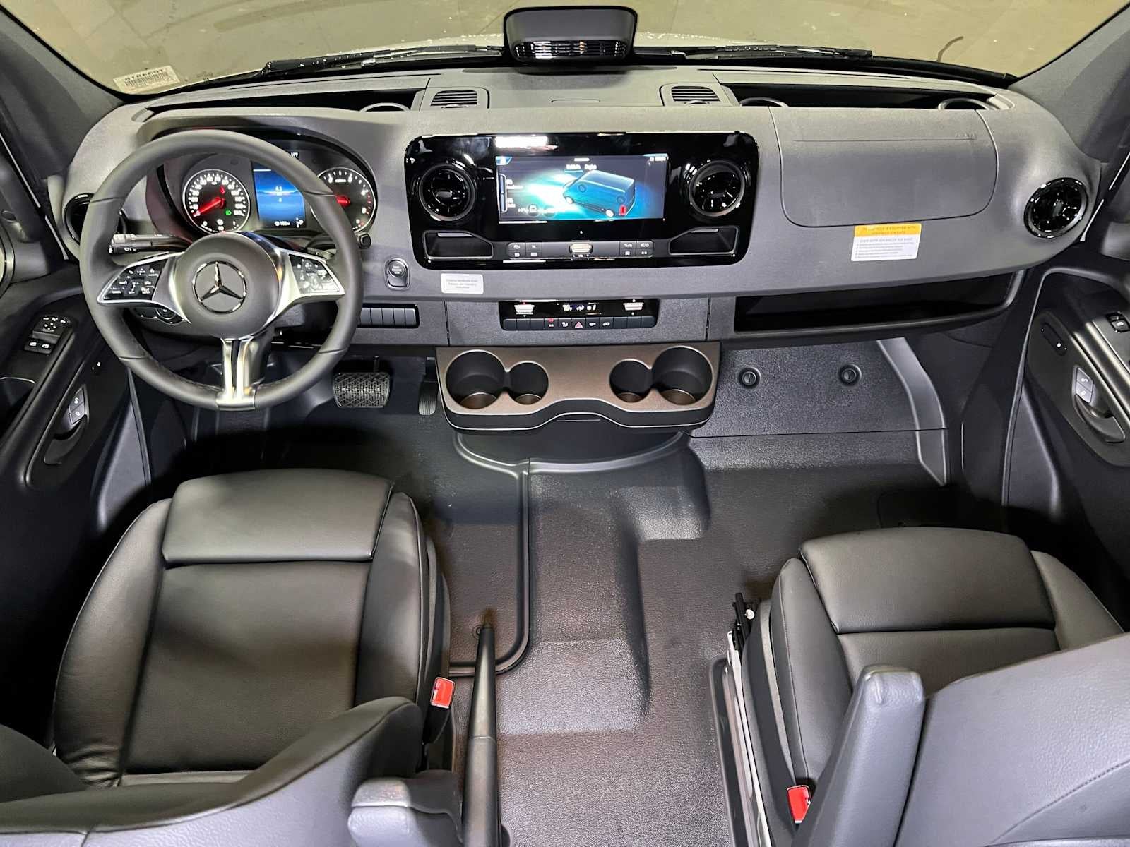 2027 Mercedes-Benz Sprinter Cargo 2500 Standard Roof I4 Diesel HO 144 AWD