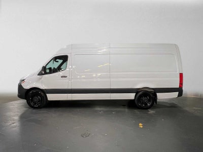 2026 Mercedes-Benz Sprinter 2500 High Roof I4 Diesel HO 170 RWD