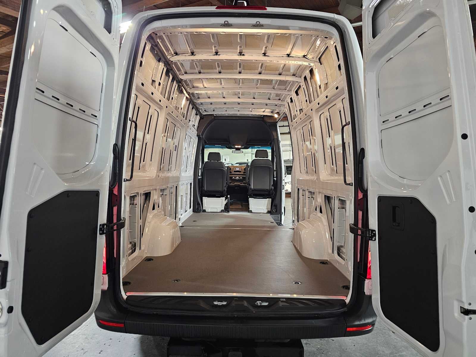 2025 Mercedes-Benz Sprinter Cargo Van 2500 High Roof I4 Diesel HO 170 RWD
