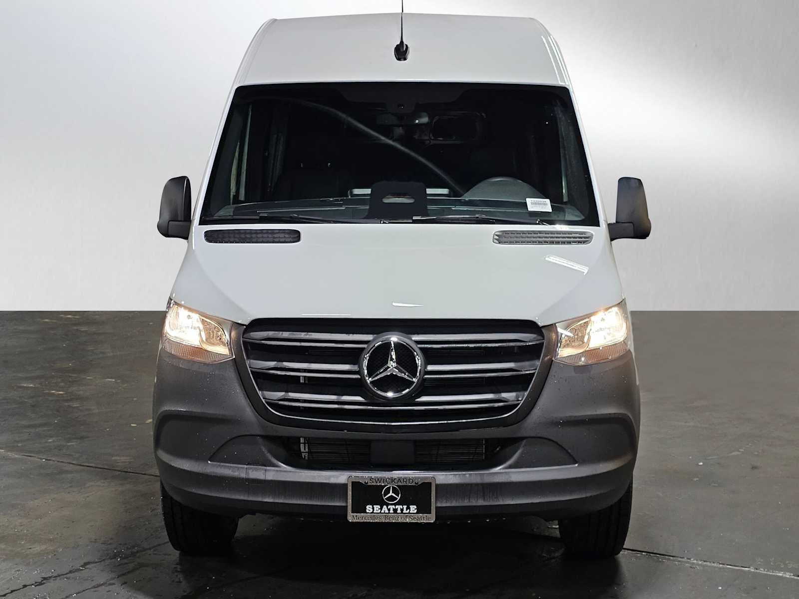 2025 Mercedes-Benz Sprinter Cargo Van 2500 High Roof I4 Diesel HO 170 RWD