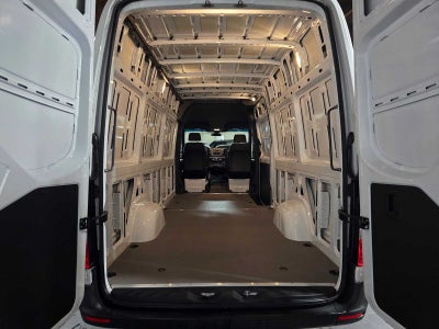 2025 Mercedes-Benz Sprinter Cargo Van 2500 High Roof I4 Diesel HO 170 RWD