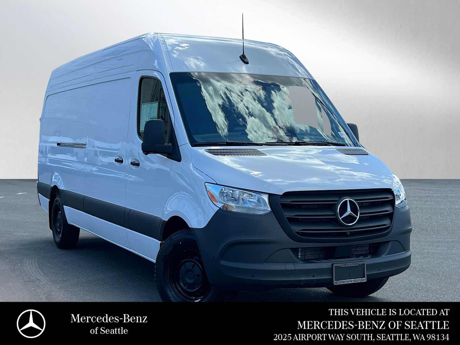 2026 Mercedes-Benz Sprinter 2500 High Roof I4 Diesel HO 170 RWD
