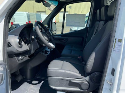 2026 Mercedes-Benz Sprinter 2500 High Roof I4 Diesel HO 170 RWD