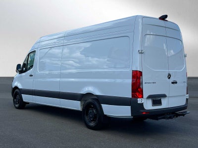 2026 Mercedes-Benz Sprinter 2500 High Roof I4 Diesel HO 170 RWD