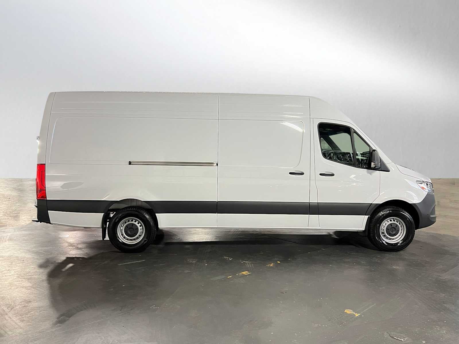 2025 Mercedes-Benz Sprinter Cargo Van 2500 High Roof I4 Diesel HO 170" RWD