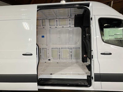 2026 Mercedes-Benz Sprinter 2500 High Roof I4 Diesel HO 170 AWD
