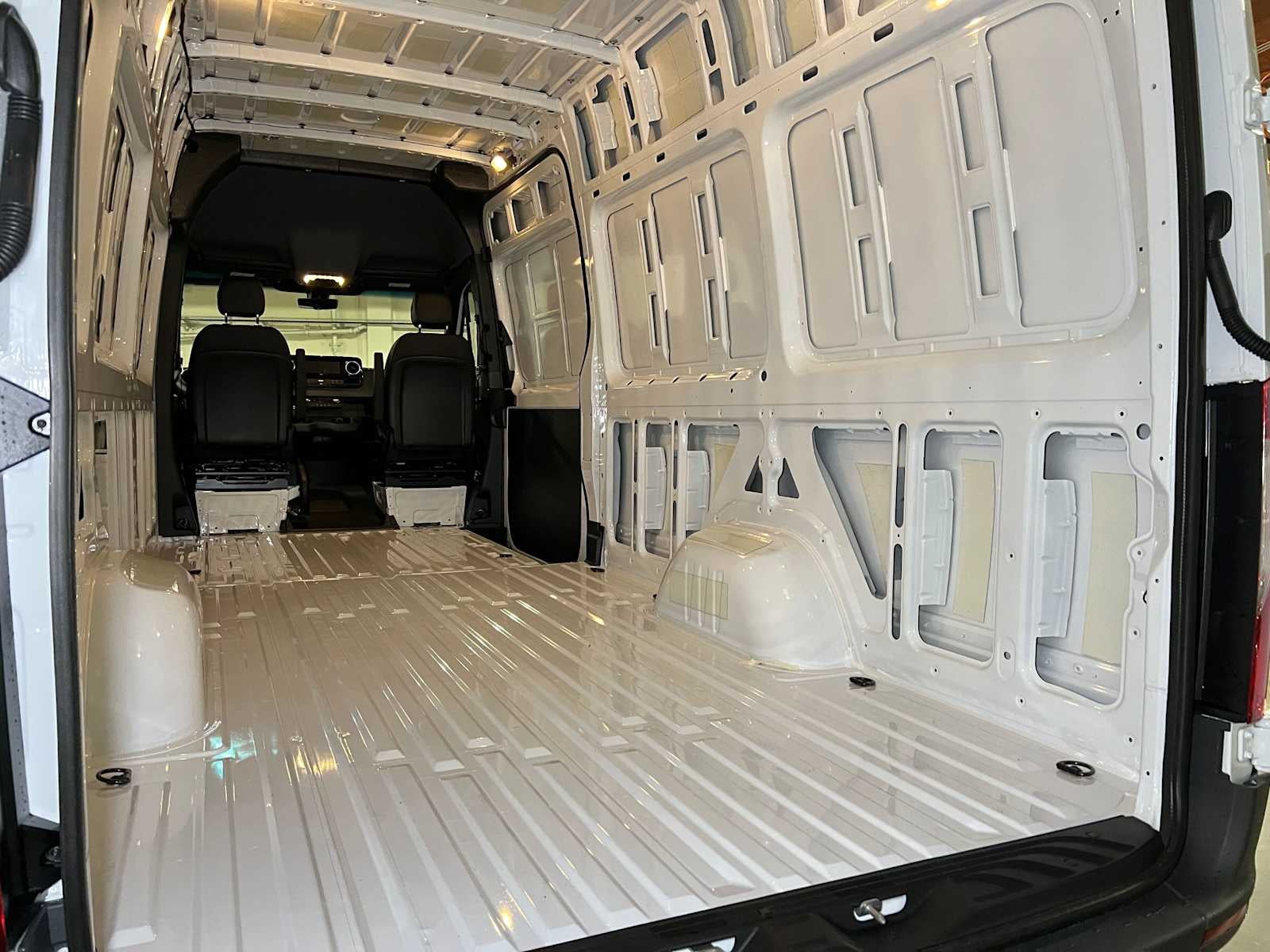 2026 Mercedes-Benz Sprinter 2500 High Roof I4 Diesel HO 170 AWD
