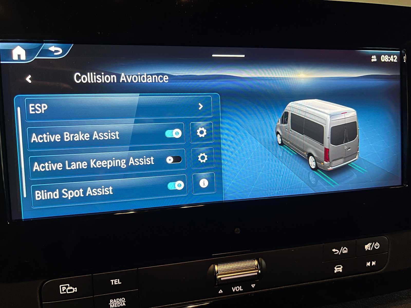 2026 Mercedes-Benz Sprinter 2500 High Roof I4 Diesel HO 170 AWD