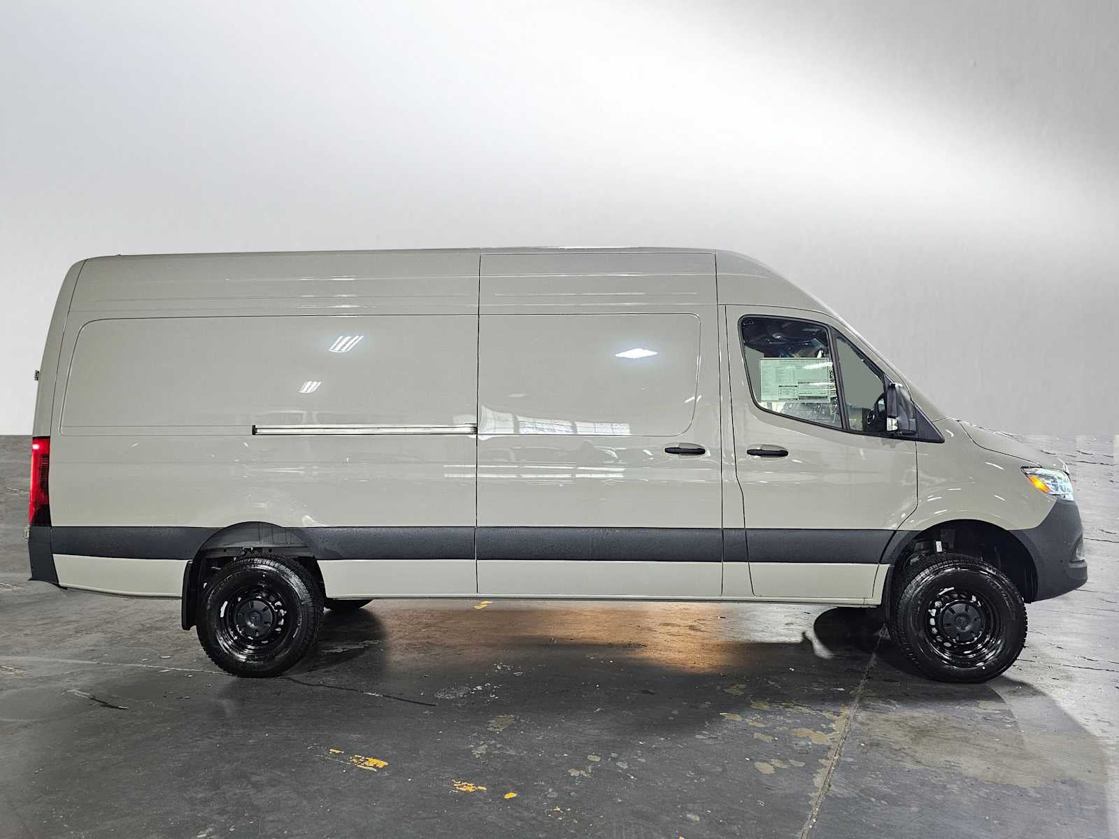 2026 Mercedes-Benz Sprinter 2500 High Roof I4 Diesel HO 170 AWD