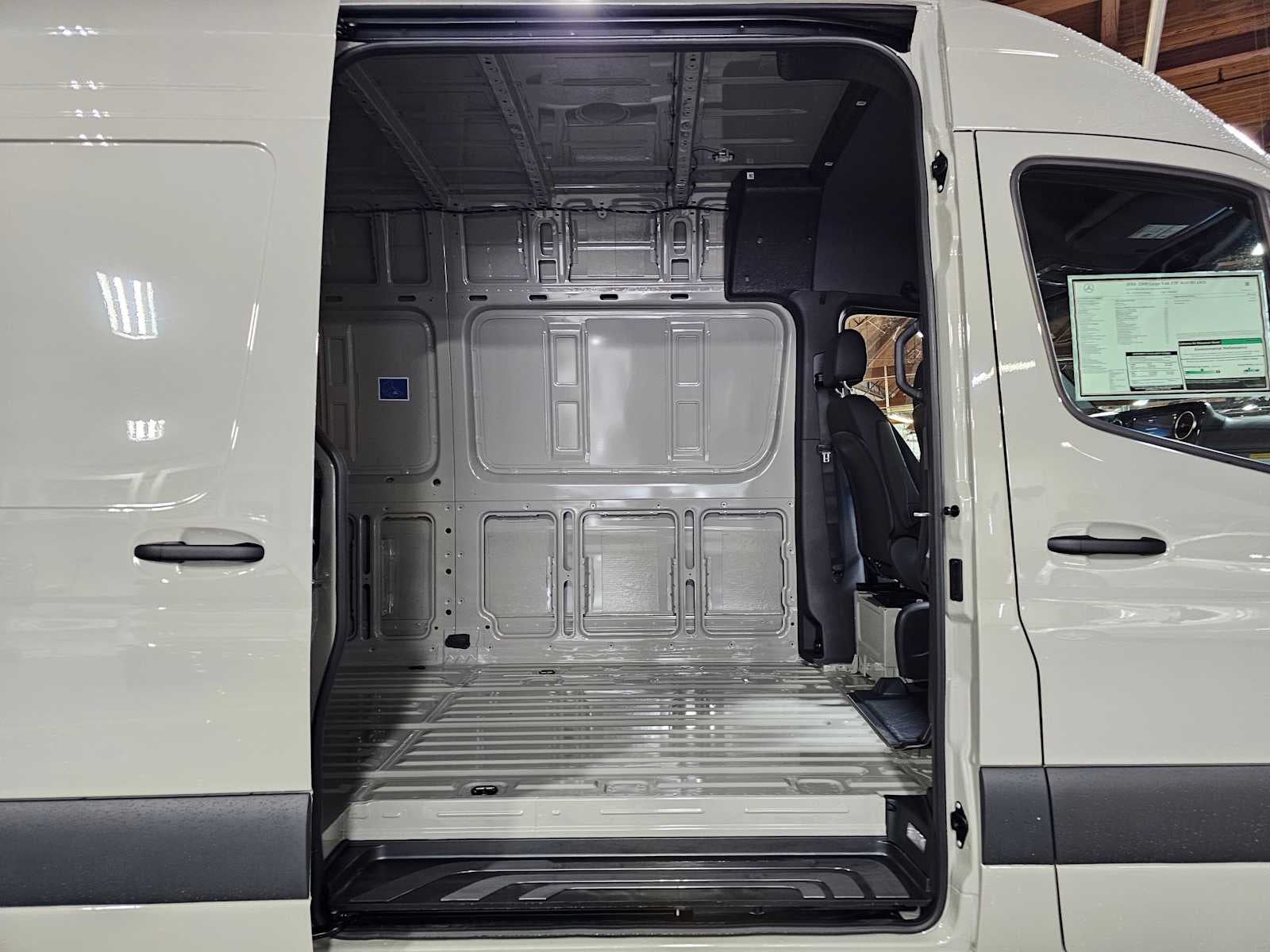 2026 Mercedes-Benz Sprinter 2500 High Roof I4 Diesel HO 170 AWD