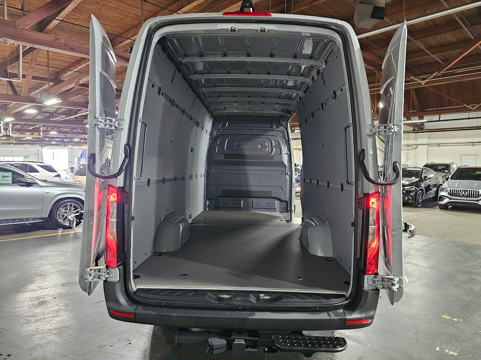 2025 Mercedes-Benz Sprinter Cargo Van 2500 High Roof I4 Diesel HO 170 AWD