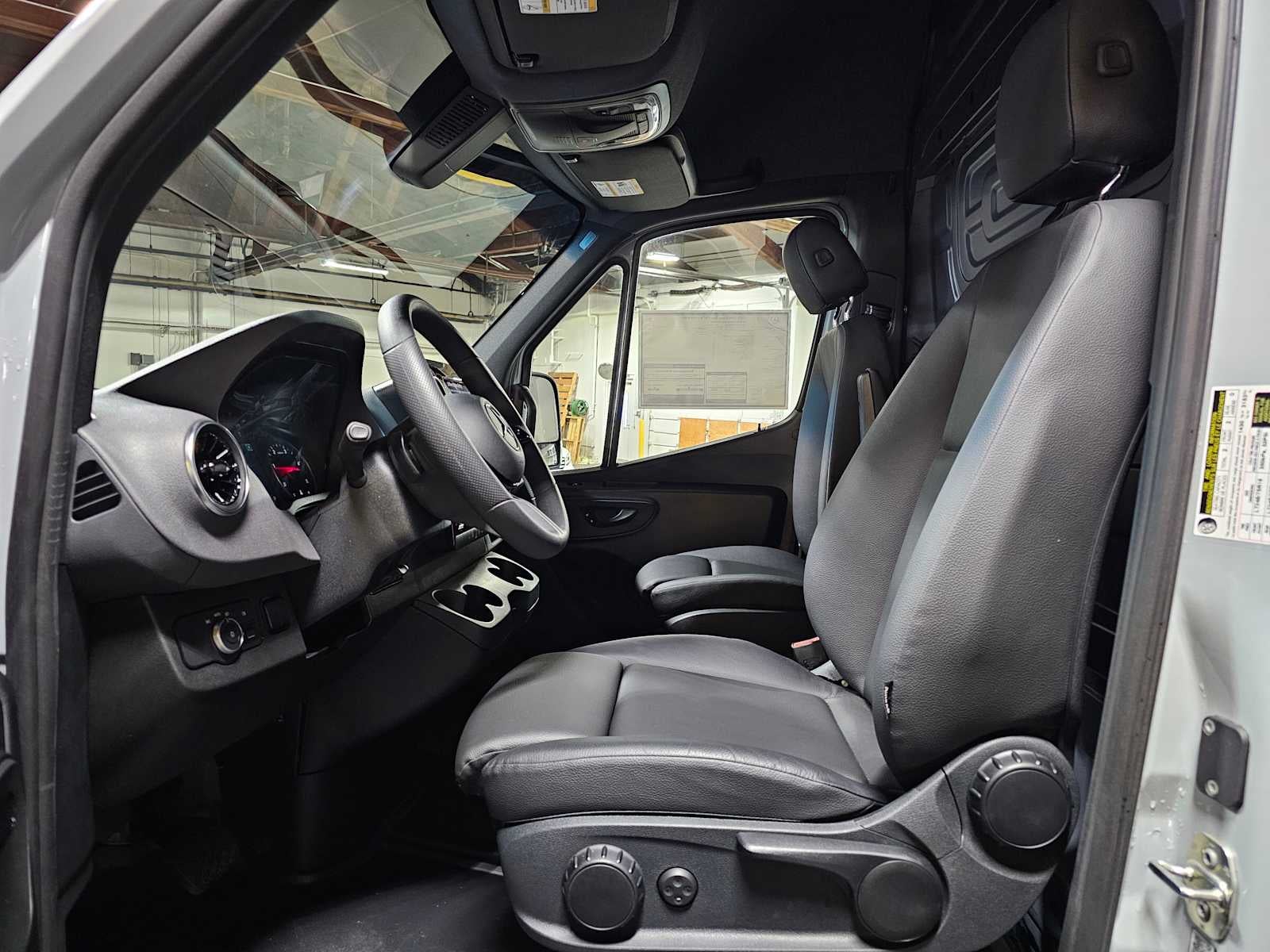 2025 Mercedes-Benz Sprinter Cargo Van 2500 High Roof I4 Diesel HO 170 AWD