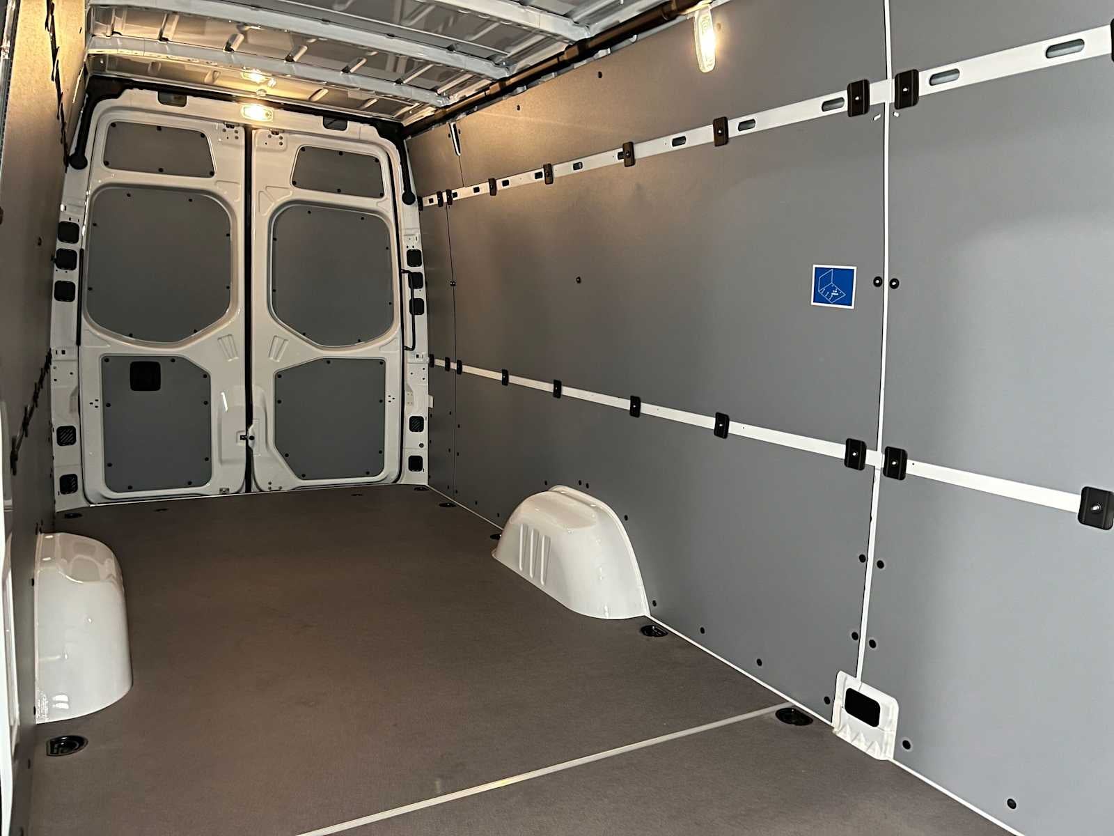 2026 Mercedes-Benz Sprinter Cargo Van 2500 High Roof I4 Diesel HO 170 Extended RWD