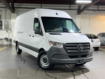2025 Mercedes-Benz eSprinter Cargo Van 2500 High Roof HO 170 RWD