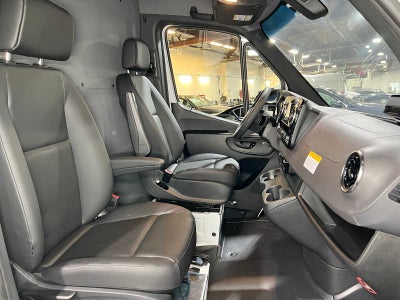 2025 Mercedes-Benz eSprinter Cargo Van 2500 High Roof HO 170 RWD