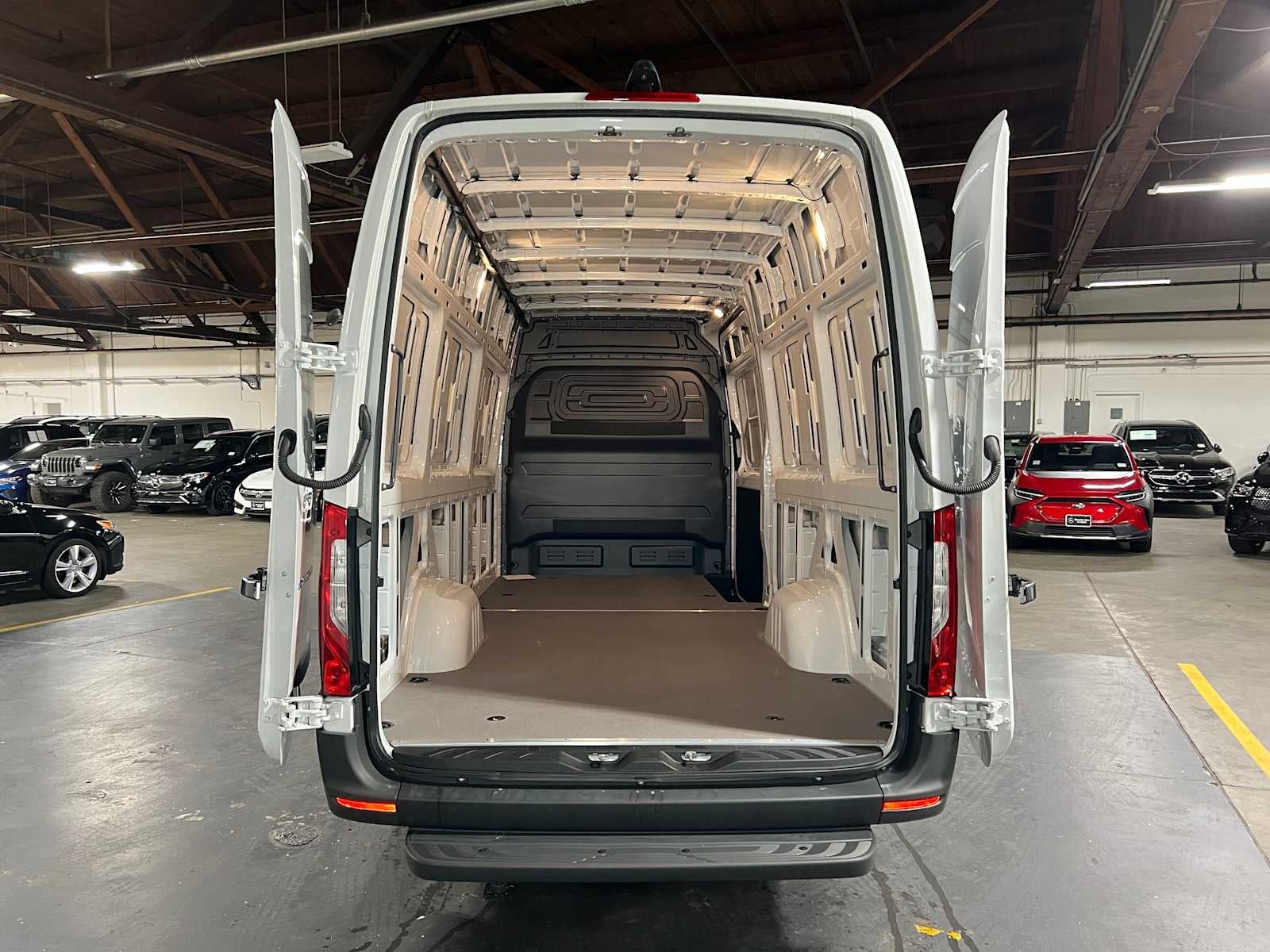 2025 Mercedes-Benz eSprinter Cargo Van 2500 High Roof HO 170 RWD